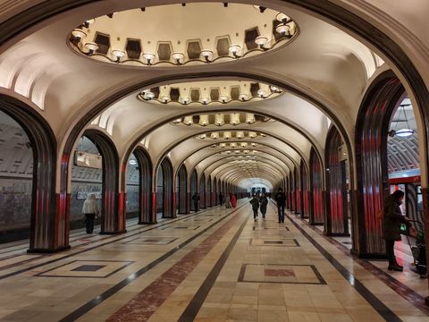 Что такое ар-деко и почему он снова актуален в Москве?