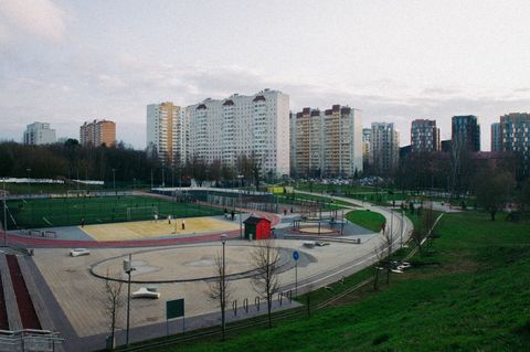 Какие нормативы регулируют детские площадки в 2025-2026 годах?