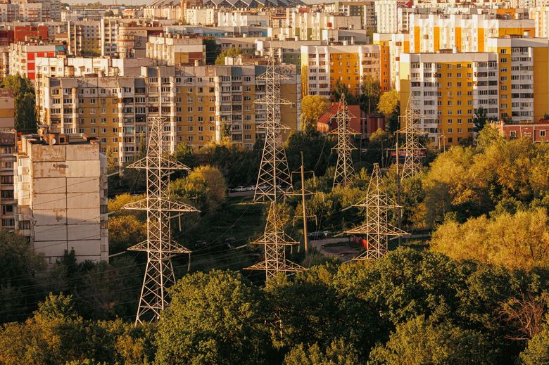 Какие нормативные документы регулируют электроснабжение квартиры и как их применять?