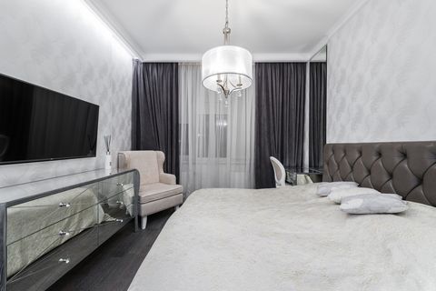 Какие цвета и материалы выбрать для неоклассической спальни в 2024-2025?