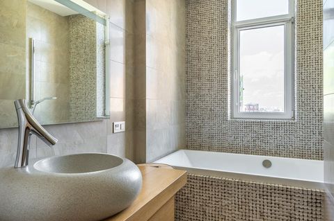 Какой материал для Home SPA самый влагостойкий и долговечный?